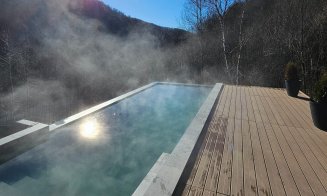 Bucea/Negreni/Cluj, paradis al relaxării: Cabana din vârf de munte unde nu-ți va lipsi nimic / Cea mai spectaculoasă piscină din Apuseni