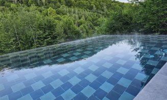 Bucea/Negreni/Cluj, paradis al relaxării: Cabana din vârf de munte unde nu-ți va lipsi nimic / Cea mai spectaculoasă piscină din Apuseni