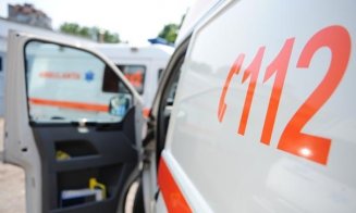 ACCIDENT rutier cu victimă încarcerată pe o stradă din Cluj-Napoca. Pompierii au intervenit