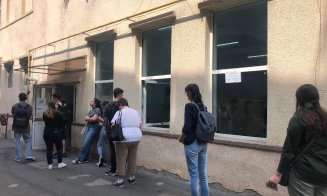 Studenții din Cluj, în număr mare la vot / „Orice vot contează, noi decidem cum va fi mai departe”