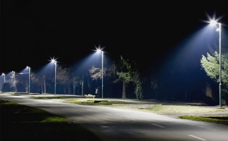 Se modernizează sistemul de iluminat stradal în două comune din Cluj