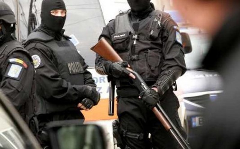 Bagaj suspect în centrul Clujului. Au intervenit polițiștii