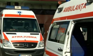 Femeie lovită de un TIR într-o comună din Cluj. Victima, transportată de urgență la spital