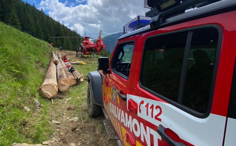 Accident GRAV de mașină într-o zonă de munte. Un tânăr, preluat cu elicopterul SMURD și adus la Cluj