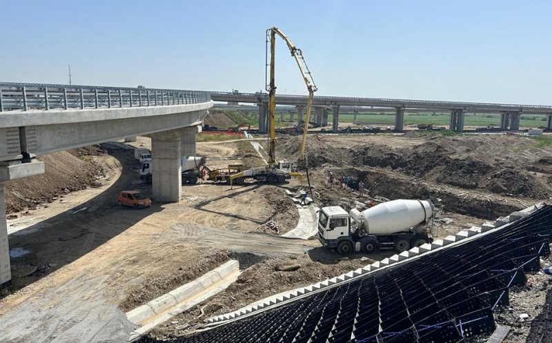 Se mai deschide o bucată de autostradă în România: "Luna viitoare se va putea circula"