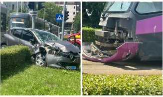 ACCIDENT în Mănăștur între un tramvai și o mașină. Trafic blocat