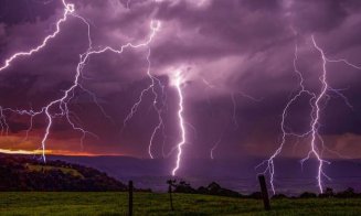 COD GALBEN de furtuni în Cluj! Se anunță ploi, descărcări electrice, vânt și grindină