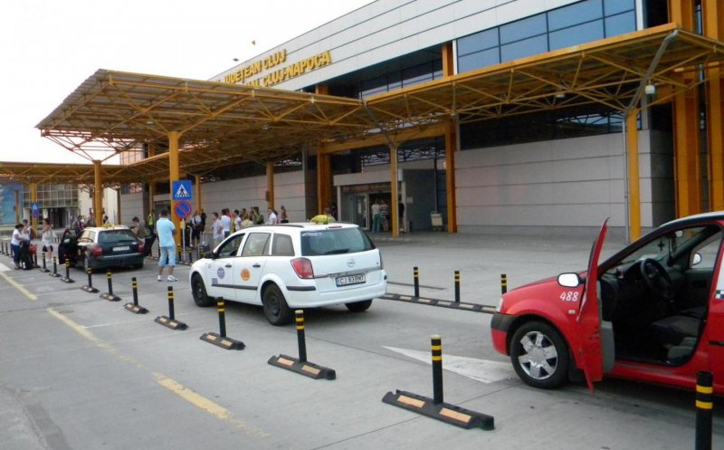 Opt bărbați din Asia, veniți în România pentru muncă, au fost expulzați prin Aeroportul Cluj. Care a fost motivul