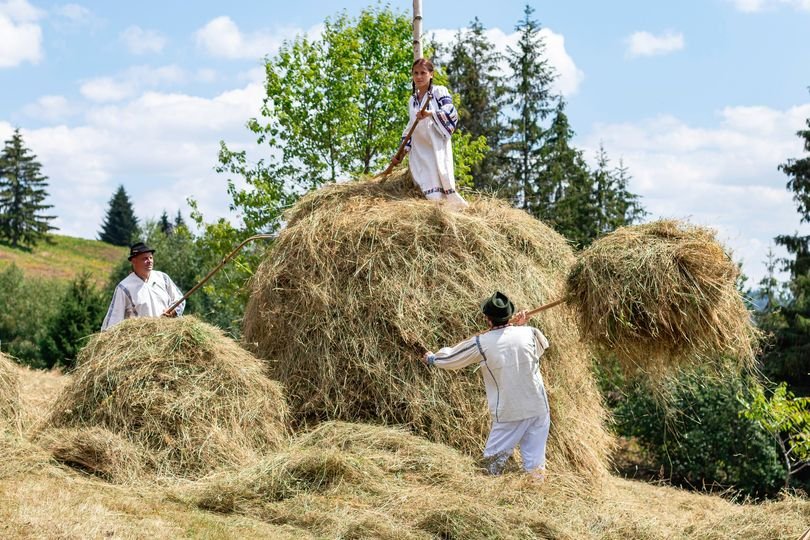 Tradiții clujene: Miercurea, în lumea satului - o zi bună și curată