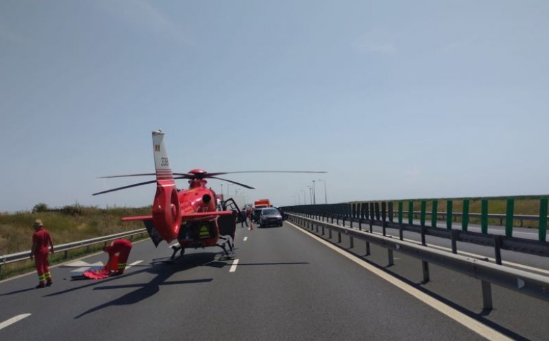 Accident pe autostradă în vestul țării: Opt persoane, printre care cinci copii, implicate / Elicopterul SMURD a intervenit