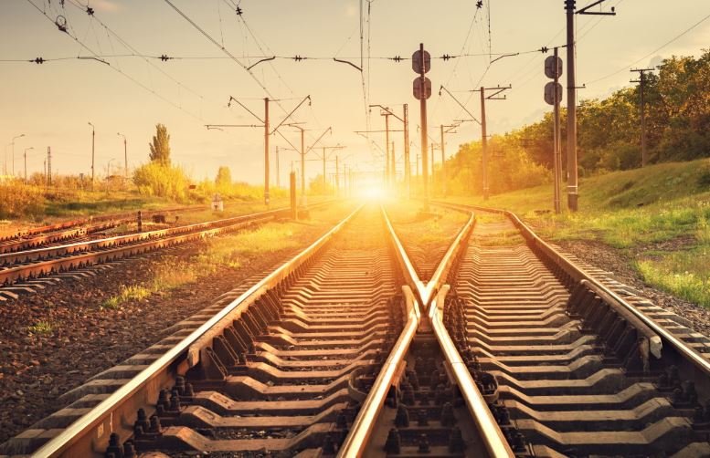 CFR anunță că reduce viteza trenurilor în acest weekend din cauza temperaturilor extreme