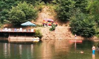 Bărbat dispărut în lacul Tarnița. Intervin scafandri şi un elicopter SMURD
