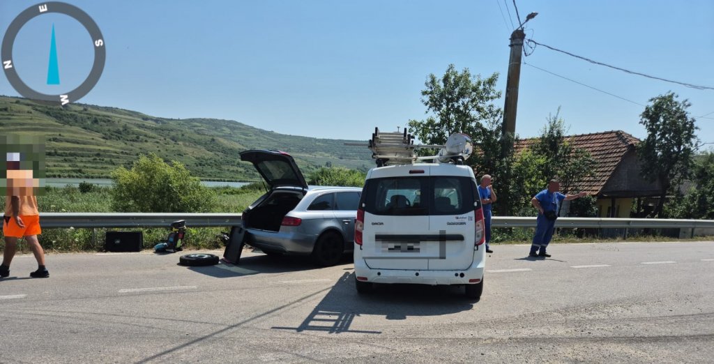 Accident rutier în județul Cluj: Minor de 15 ani și o tânără de 21 de ani primesc îngrijiri medicale