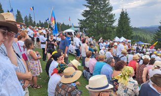 Mii de oameni au participat la tradiționala sărbătoare de la Crucea Iancului