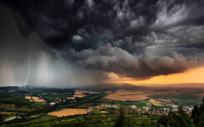 Vine FURTUNA! Atenționare COD GALBEN de ploi, descărcări electrice și vijelii în mai multe localități din Cluj