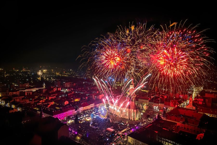 Primarul Emil Boc vrea să renunțe la focurile de artificii la ceremoniile publice, după ce a participat la ceremonia de deschidere a JO de la Paris