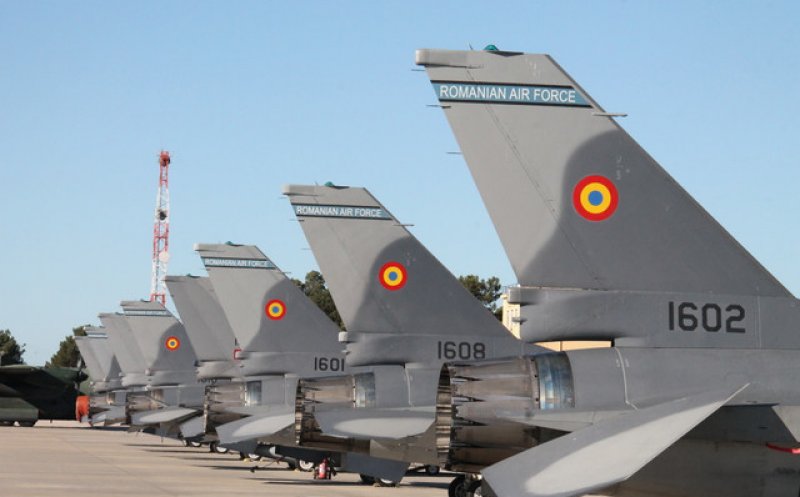Zboruri de antrenament la înălțimi mici ale avioanelor militare pe întreg teritoriul României, inclusiv în Cluj. Nu vă alarmați!