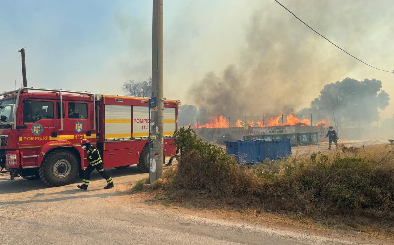 Pompierii români au plecat din nou în Grecia pentru a ajuta la stingerea incendiilor. Prima intervenție, în apropiere de Atena