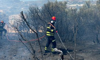Pompierii români au plecat din nou în Grecia pentru a ajuta la stingerea incendiilor. Prima intervenție, în apropiere de Atena
