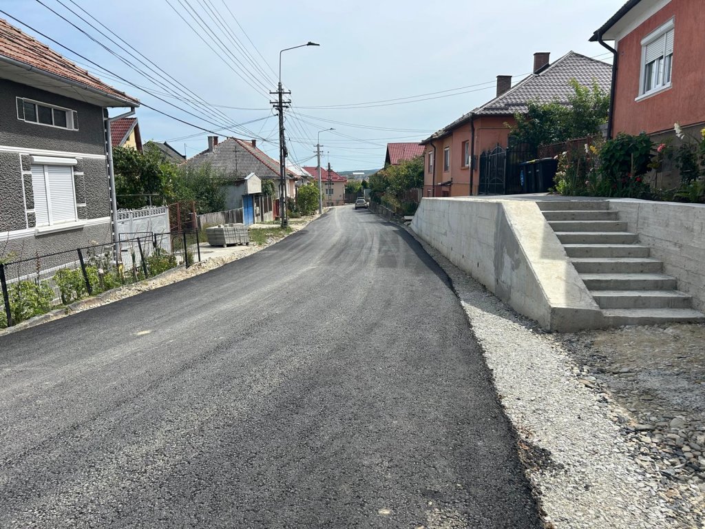 Lucrări de modernizare pe mai multe străzi din Dej