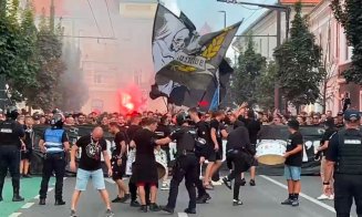 Derby de Cluj, episodul 84 | "U" și CFR se luptă din nou pentru supremația în oraș. Fanii Universității au "ocupat" Piața Unirii