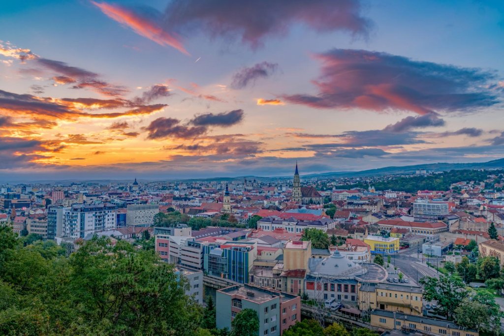 Cluj-Napoca, depășit de un alt oraș din România la numărul de apartamente noi. Câte s-au construit