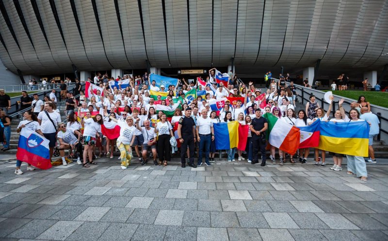 Boc, la UNTOLD 2024. S-a fotografiat alături de festivalieri