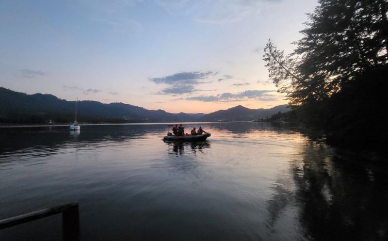 Tânăr de 19 ani înecat în lacul Colibița / A căzut de pe un ponton