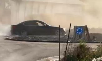 Cluj: Drifturi într-un sens giratoriu. Șoferul a rămas fără permis și e bun de plată