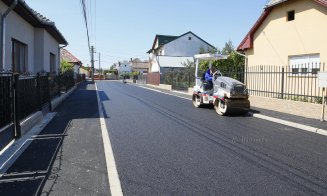 O stradă din Turda care arăta ca în secolul trecut a fost complet modernizată