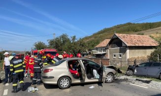 Accident cu 3 mașini în Căianu Vamă. Un tânăr de 19 ani, încarcerat