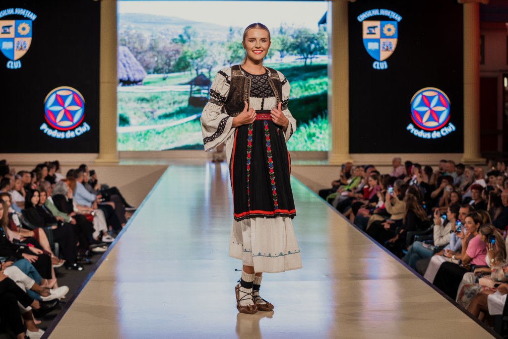 Festivalul Transilvania Fashion 2024 în cifre: 112 designeri, 10 țări reprezentante de pe 3 continente și 40 de prezentări de modă în 3 zile