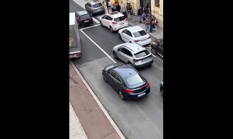 Noaptea minţii... dis de dimineaţă în traficul din Cluj-Napoca / "No ăsta-i tupeu maxim!"/ "Şi-a dus copilul la şcoală"