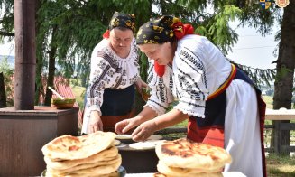 Cum se face cea mai bună plăcintă pe vatră, ca în Mărișel: o delicatesă a bucătăriei tradiționale