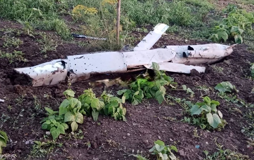 Noi bucăți de dronă găsite în România. Ce spune premierul Ciolacu: „Suntem o țară sigură”