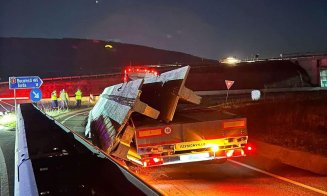 ACCIDENT pe centura Vâlcele-Apahida: Câteva grinzi uriaşe de beton au căzut dintr-un camion