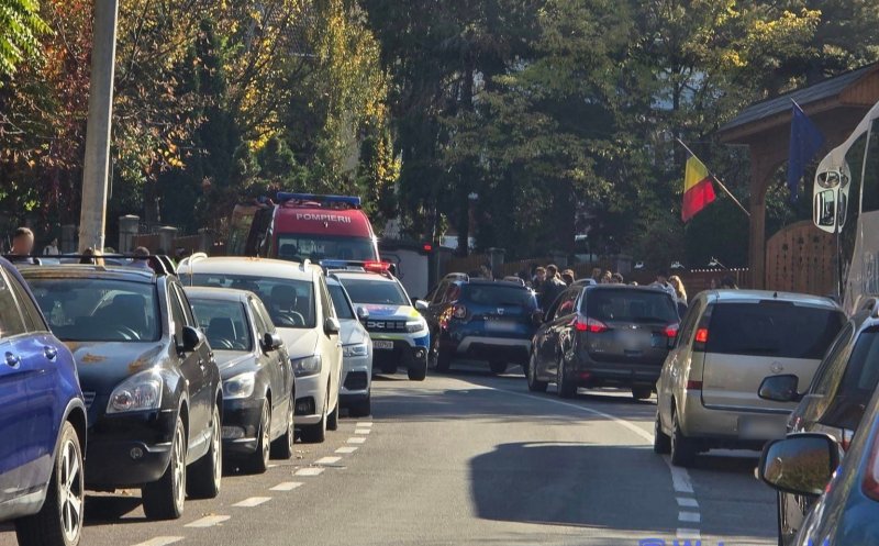 Femeie lovită de mașină pe o stradă din Cluj-Napoca. Victima a fost transportată la spital