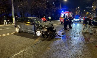 Accident GRAV pe un bulevard din Cluj-Napoca: O femeie a murit, iar un bărbat este intubat