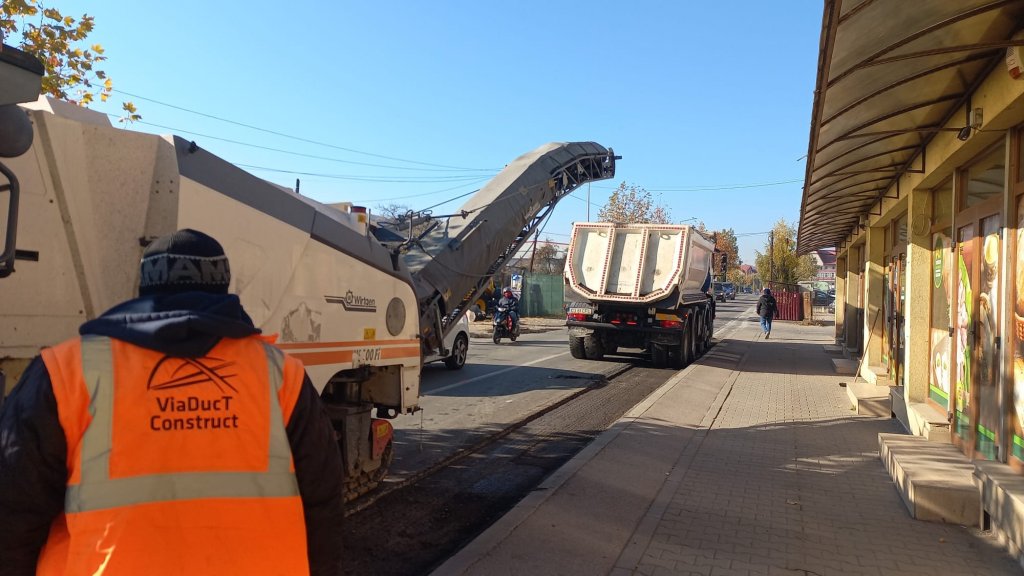 Atenție, floreșteni! Lucrări de asfaltare pe o stradă din comună / Traficul rutier va fi deviat