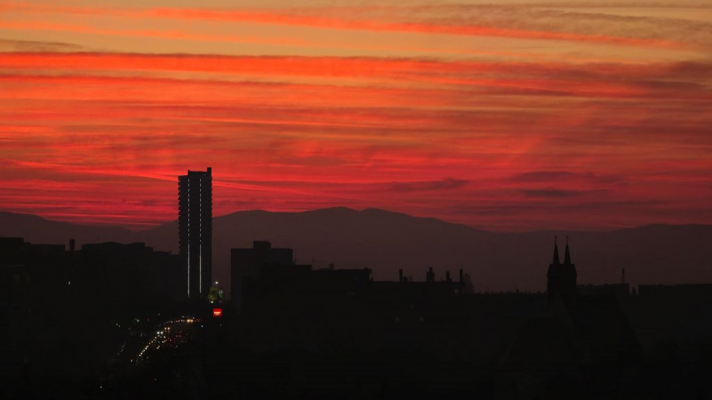 Apus de "foc" la Cluj-Napoca! Imagini care îți taie respirația