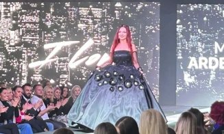 Oana, soția primarului Emil Boc, pe podiumul City Fashion Week