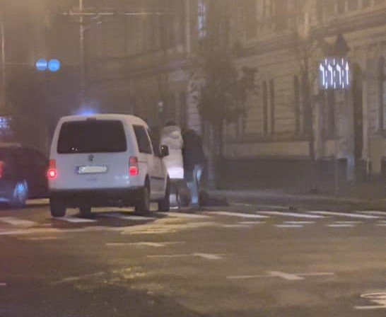 Accident în zona Teatrului Național din Cluj: Biciclist lovit de o mașină