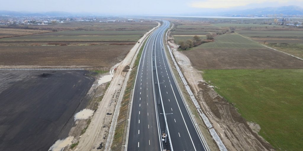 "Progres foarte bun pe cei 30,35 km!". O bucată din autostrada A1 Sibiu - Pitești ar putea fi deschisă luna viitoare