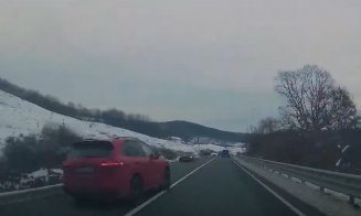 Incident periculos pe un drum din Cluj: o șoferiță a ignorat regulile și era să provoace un accident cumplit