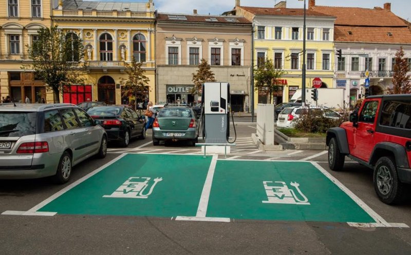 Noi stații de încărcare pentru vehicule electrice, la Cluj-Napoca. Investiție de peste 5 milioana lei, prin PNRR