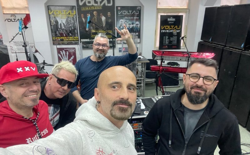 „Apa este H2O”. Clujeanul Călin Goia de la Voltaj, melodie manifest despre alegerile prezidențiale