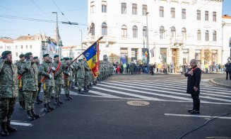 1 Decembrie 2024: Autoritățile au depus jerbe și flori în Piața Mihai Viteazul din Cluj-Napoca