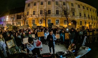 Peste 200 de lideri ai studenților din toată țara, la manifestația pro-democrație de la Cluj: "În UE ne construim viitorul"