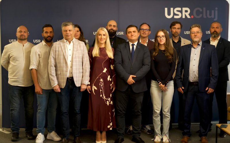 Prima reacție din USR Cluj după decizia CCR de anulare a prezidențialelor: „9 oameni își bat joc de milioane de români”