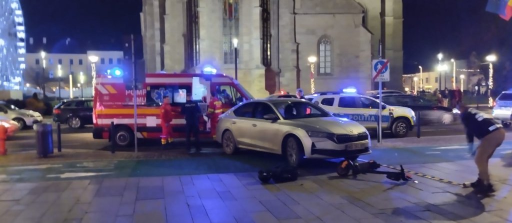 Accident în Piața Unirii din Cluj-Napoca. Un șofer a lovit o femeie pe trotinetă